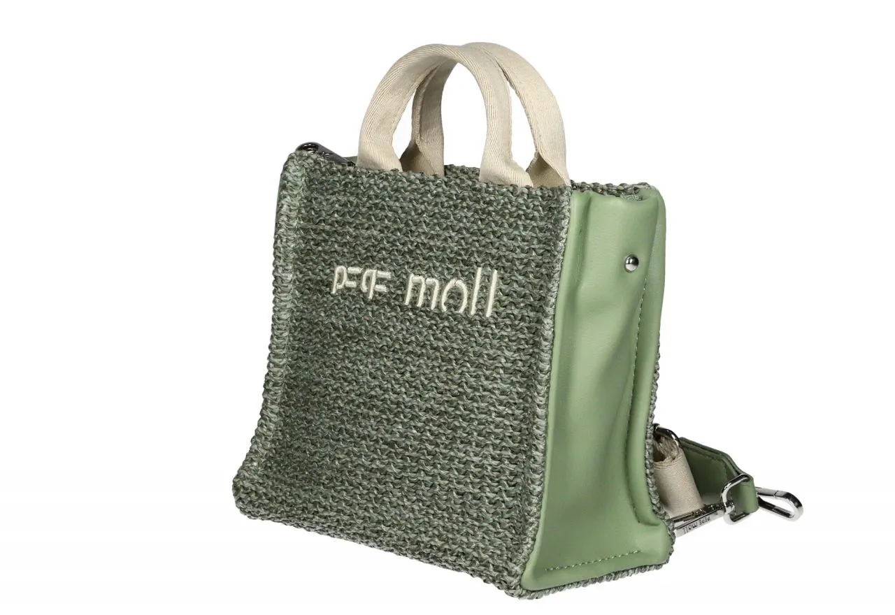 Bolsito Mano Trenzado Verde Bordado Logo y Asas Beige