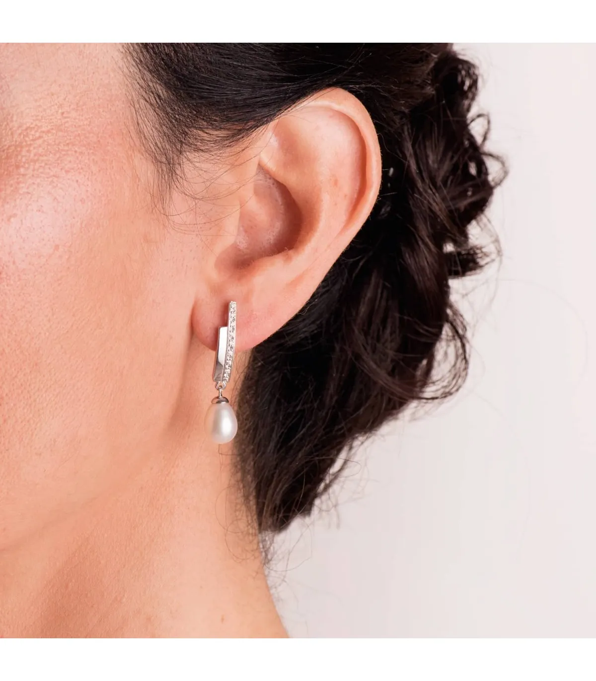 Boucles d'oreilles Comtesse Yorkshire Or Blanc 9K Perle