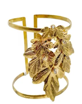 BRAZALETES DORADOS GRANDES CON DISEÑO DE HOJAS Y CRISTAL