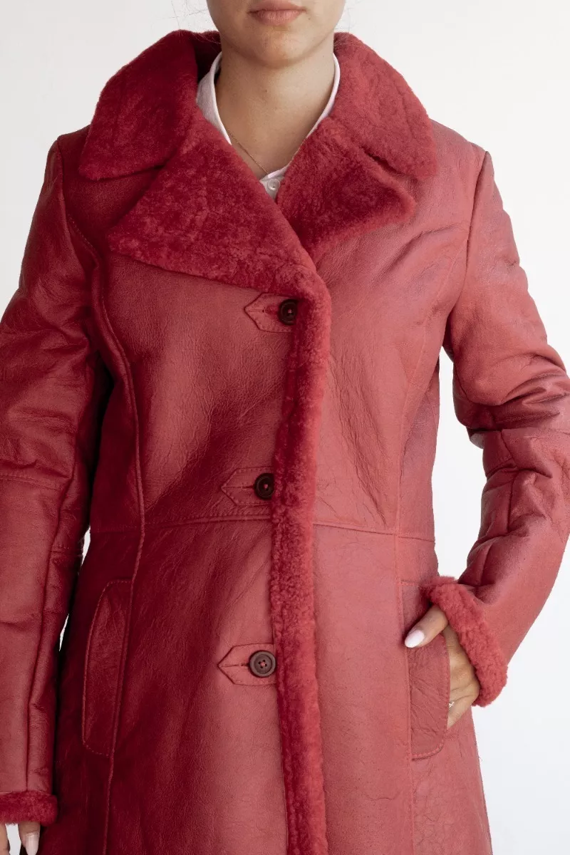 CAMPERA DE CUERO DE OVEJA DE MUJER ROJA  MODELO: SOL.F