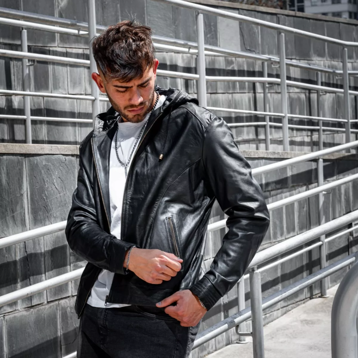 Campera De Cuero Vacuno 100% Legitimo De Hombre Con Capucha 