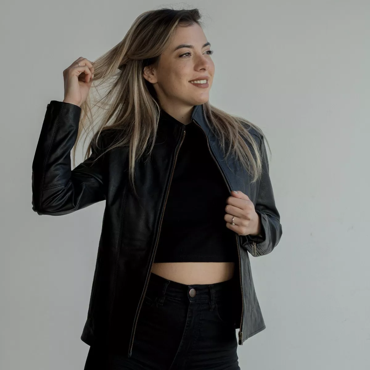 CAMPERA DE CUERO VACUNO 100% LEGITIMO DE MUJER  ART: 128