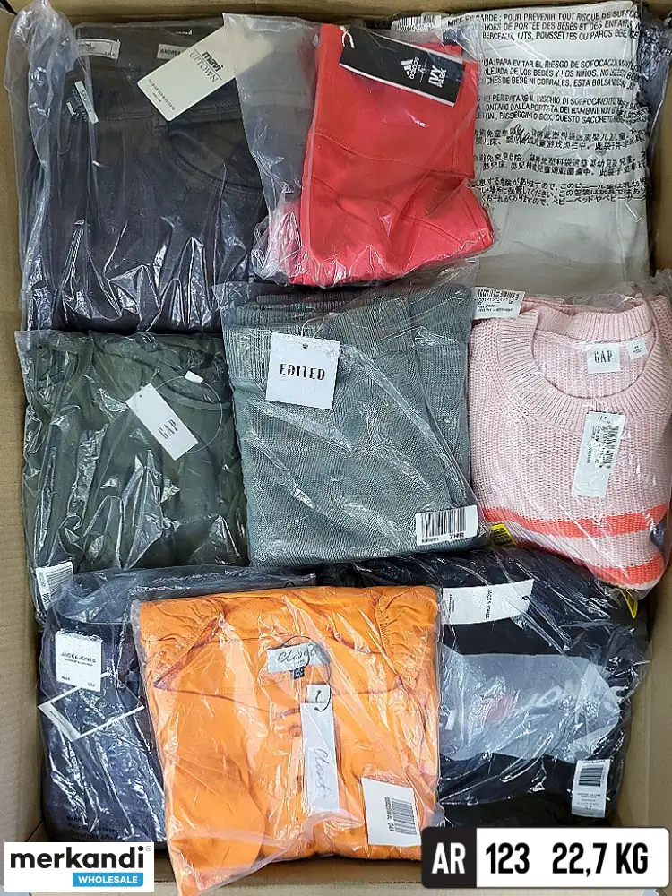 Categoría A: ropa nueva con una etiqueta, originalmente empaquetada. Mezcla de hombre y mujer