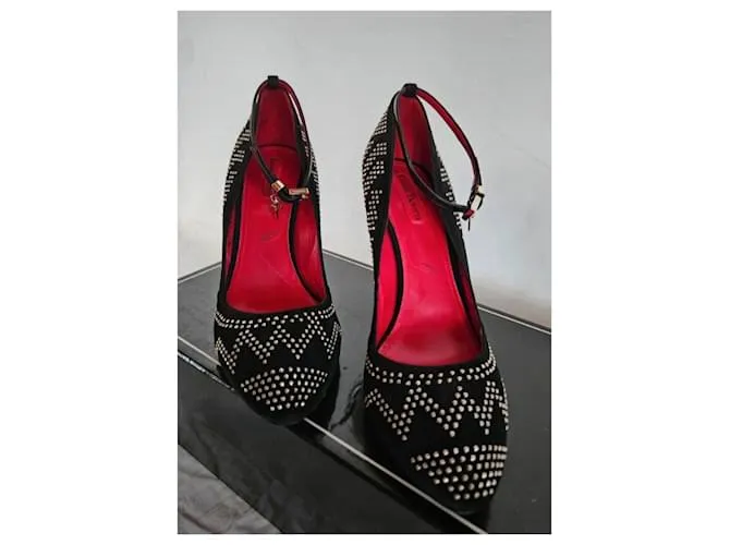 Cesare Paciotti Zapatos de tacón Negro 