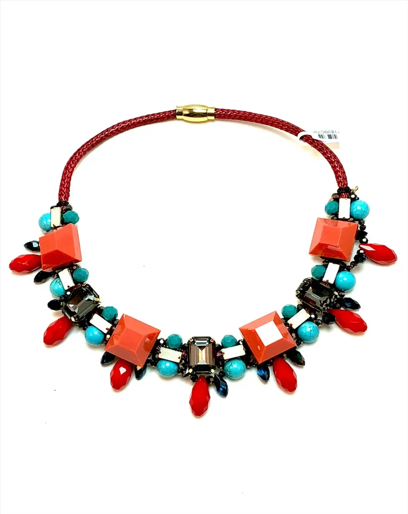 COLLARES GRANDES DE FIESTA EN CORAL Y SWAROSKI