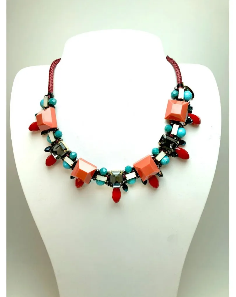 COLLARES GRANDES DE FIESTA EN CORAL Y SWAROSKI