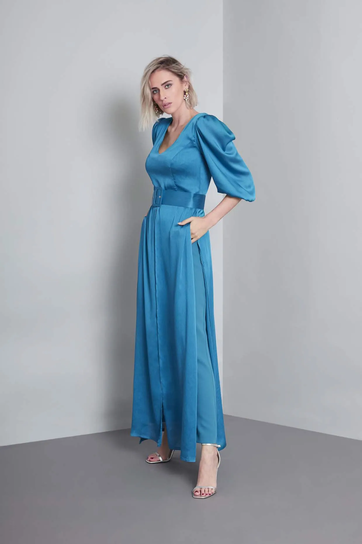 Conjunto casaca y pantalón