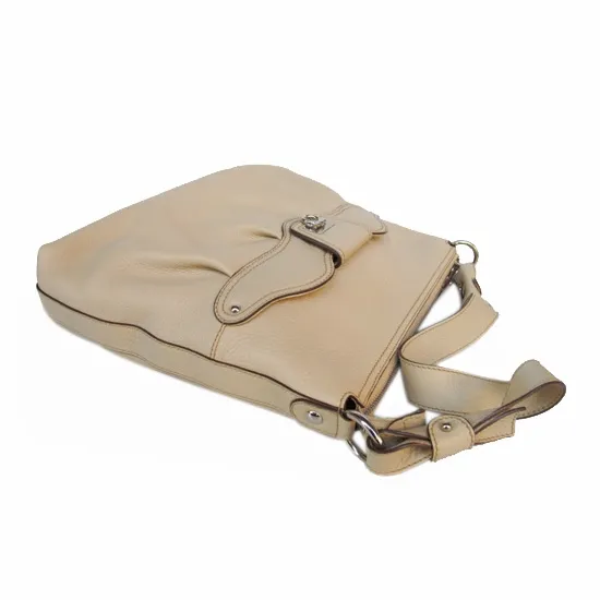 Ferragamo bolso de piel crema
