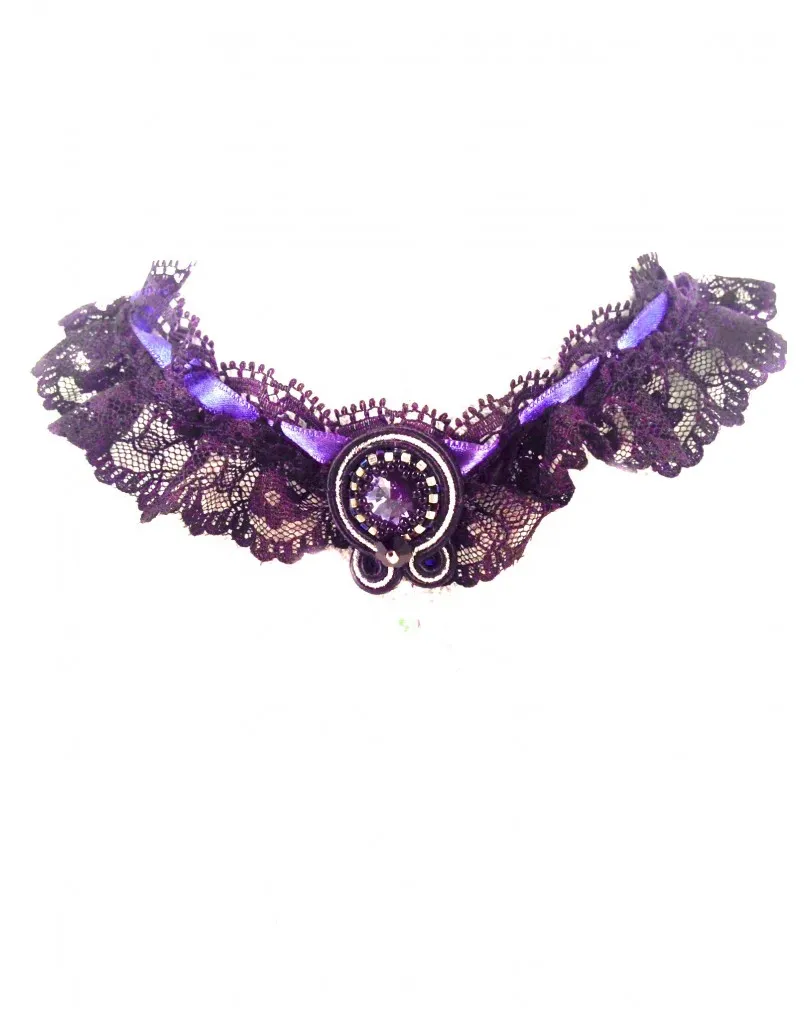 GARGANTILLA DE DISEÑO SOUTACHE, ENCAJE GRANDE