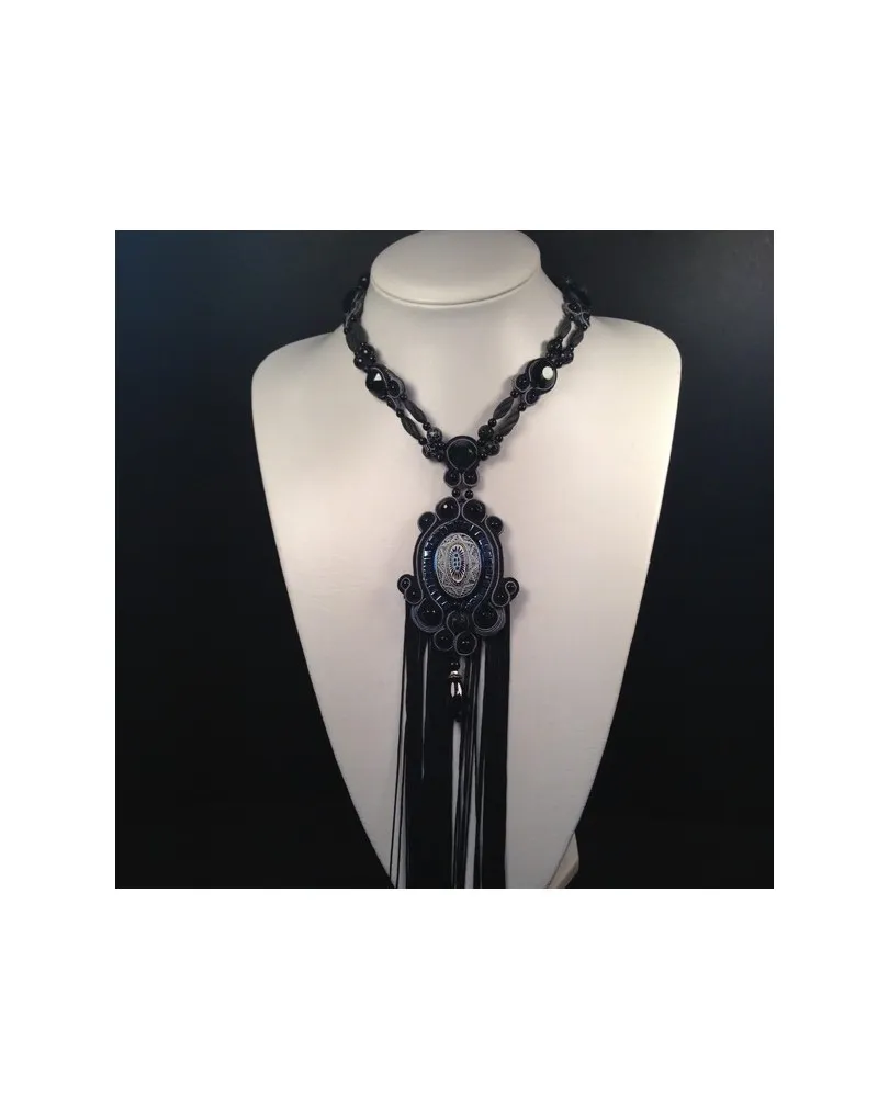 GARGANTILLA DE DISEÑO SOUTACHE, NEGRA EMATITE DPS 3000