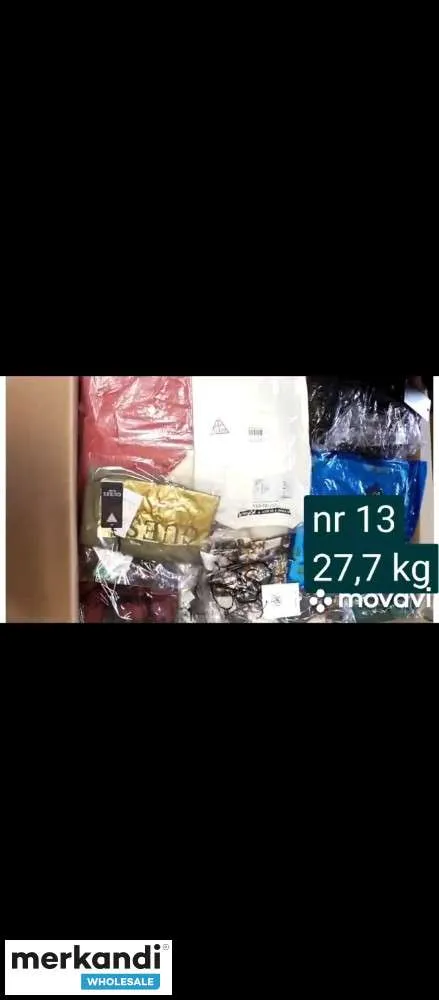 Mezcla de ropa de marcas europeas, categoría A con marcas premium