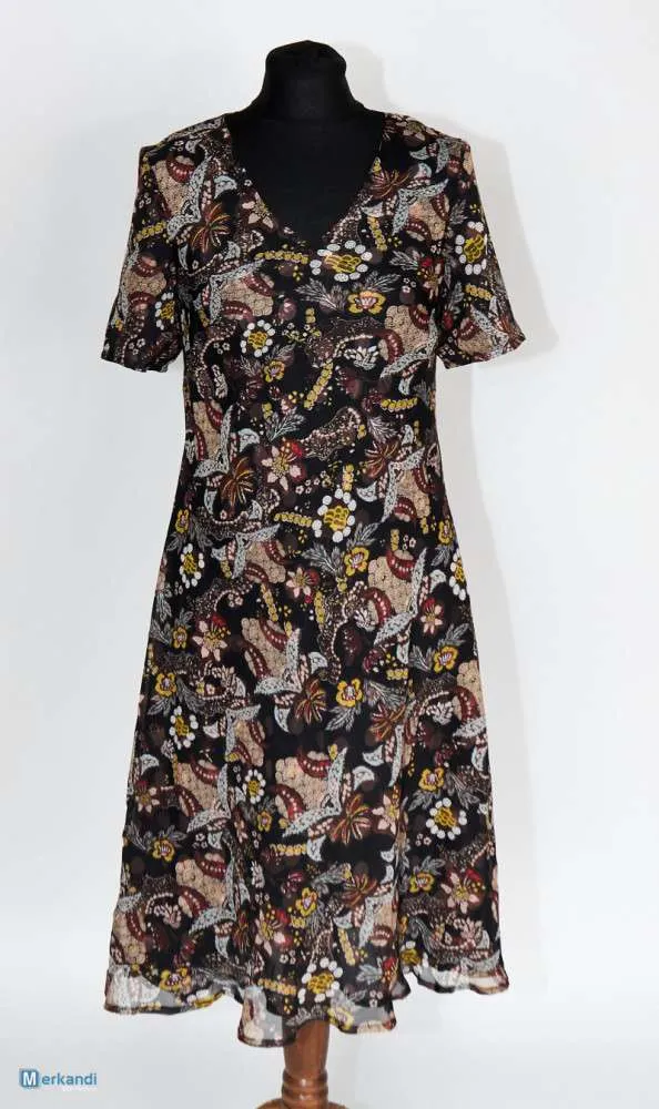 Mezcla exclusiva de ropa para mujer de 2BIZ: surtido de 33 piezas para minoristas