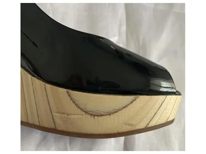 Miu Miu Zapatos de tacón Negro 
