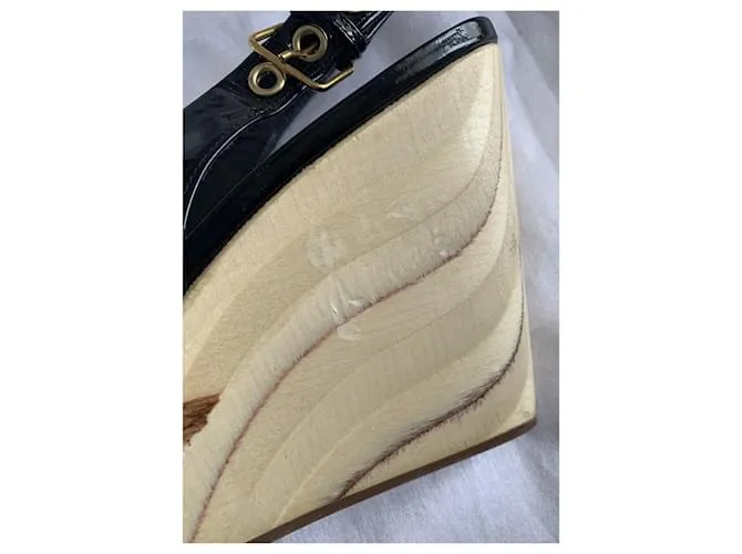 Miu Miu Zapatos de tacón Negro 