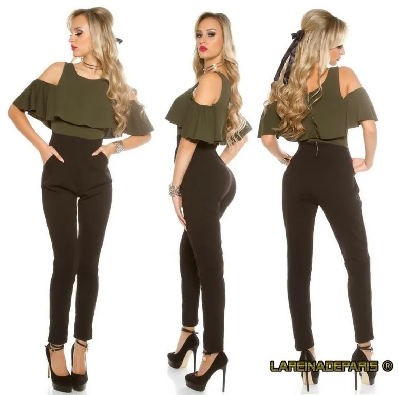 Mono de moda con volados verde militar