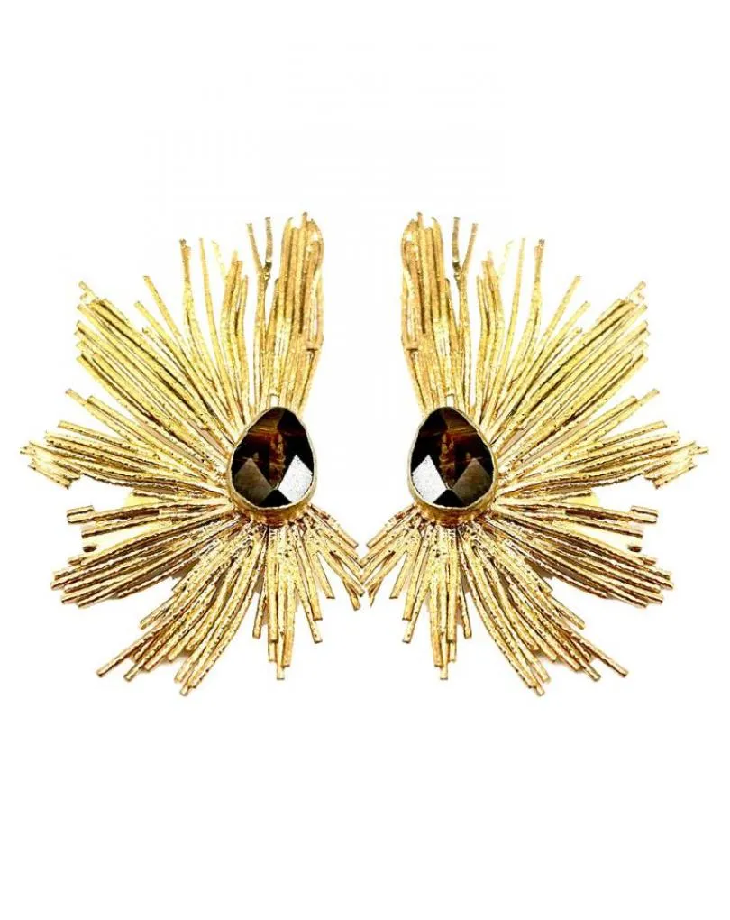 MUJER PENDIENTES DE DISEÑO CON PIEDRA MARRON ALTA BISUTERIA