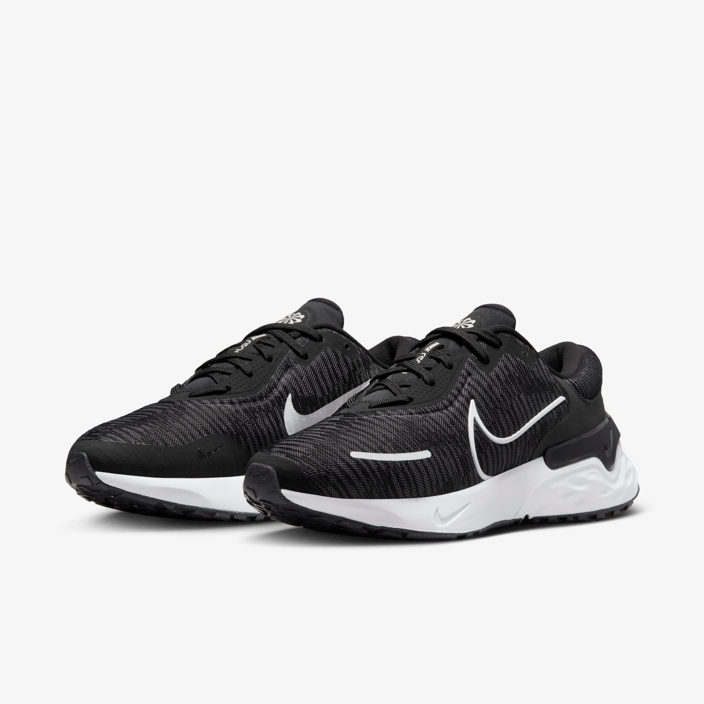 NIKE RENEW RUN 4