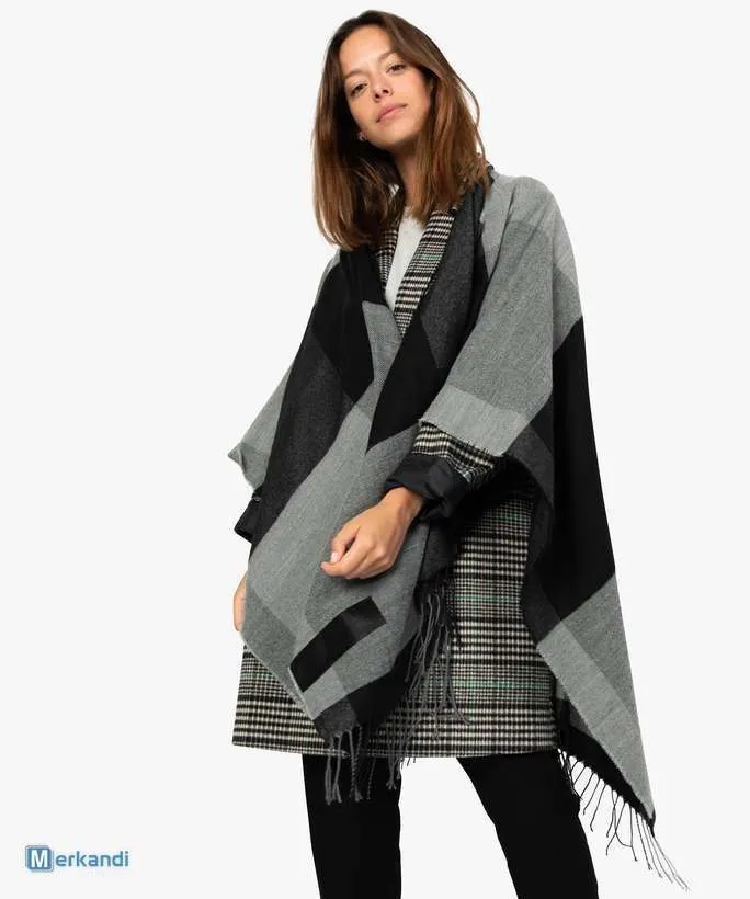 NUEVA COLECCIóN DE PONCHOS Y RUANAS  TEJIDOS DE ALTA CALIDAD Y DISEñOS VARIADOS  REF: RNEW01