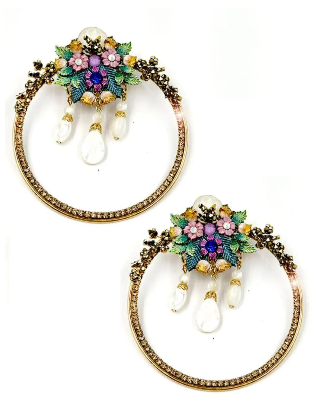 PENDIENTES DE INVITADA ESPECTACULARES AROS GRANDES CON DECORACION FLORAL