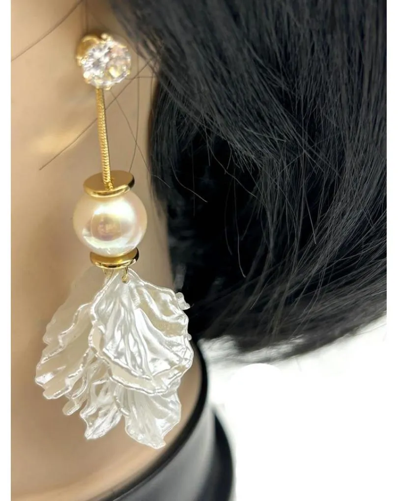 PENDIENTES INVITADAS DE BODA LARGOS CON HOJITAS ANACARADAS