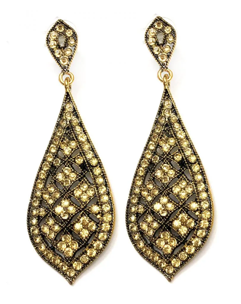 PENDIENTES LARGOS DORADOS CON DISEÑO DE LAGRIMA VINTAGE