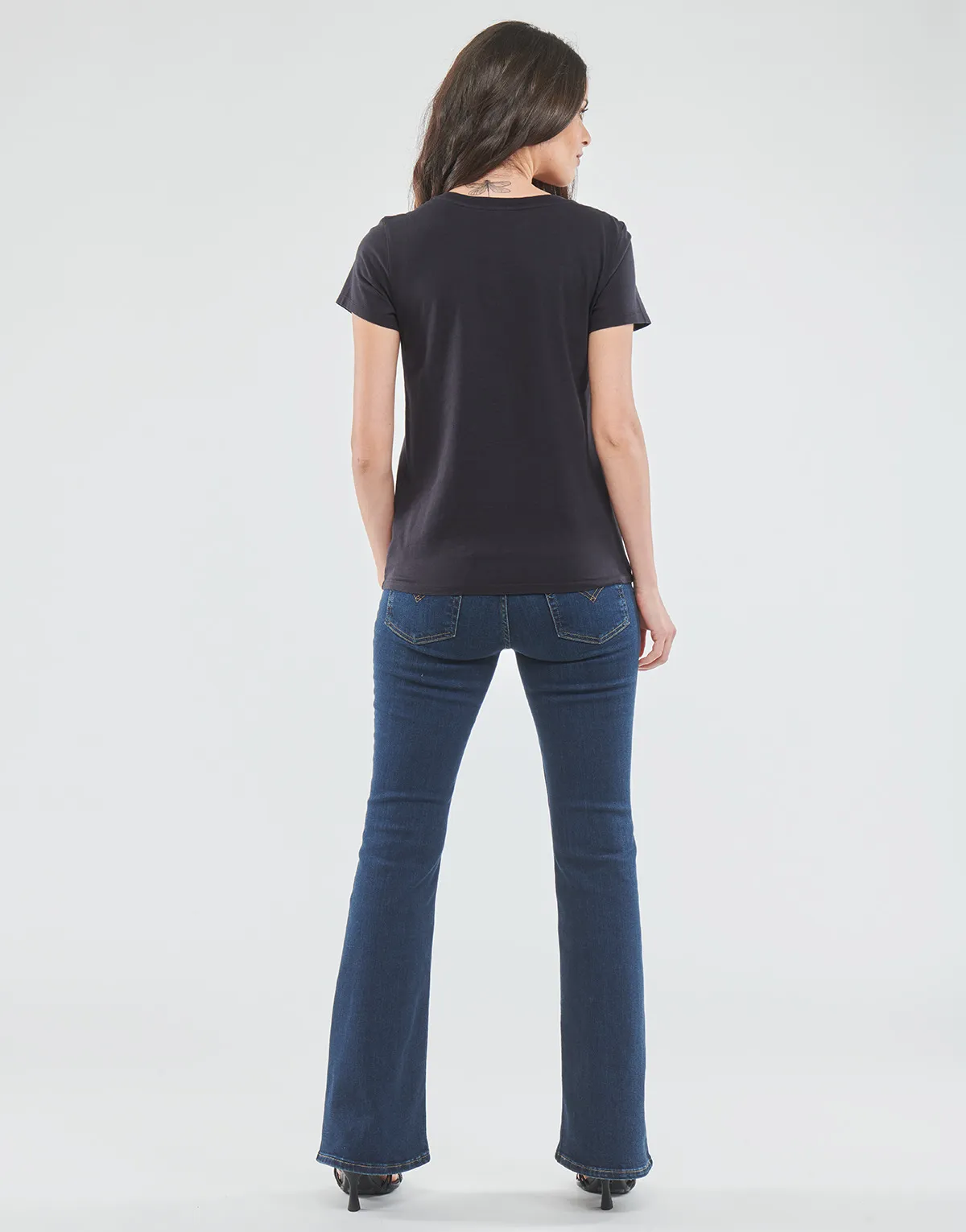 PERFECT VNECK