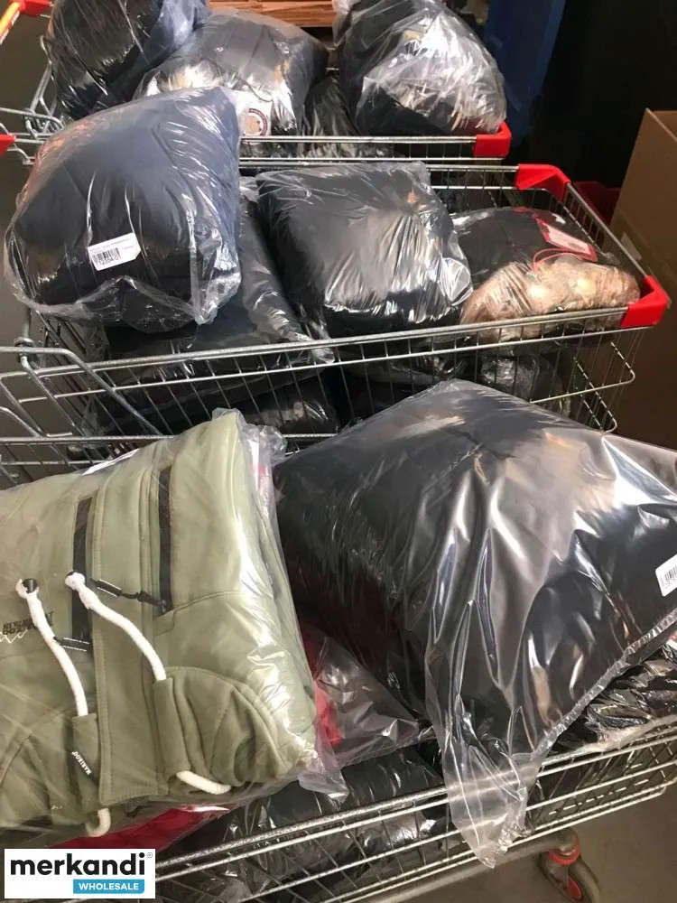 Ropa de marca Devoluciones por correo Mezcla de existencias restantes RopaChaquetas