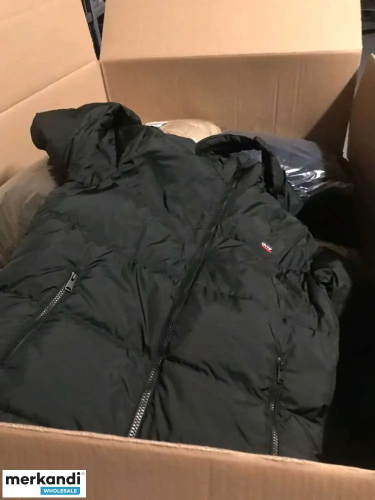 Ropa de marca Devoluciones por correo Mezcla de existencias restantes RopaChaquetas