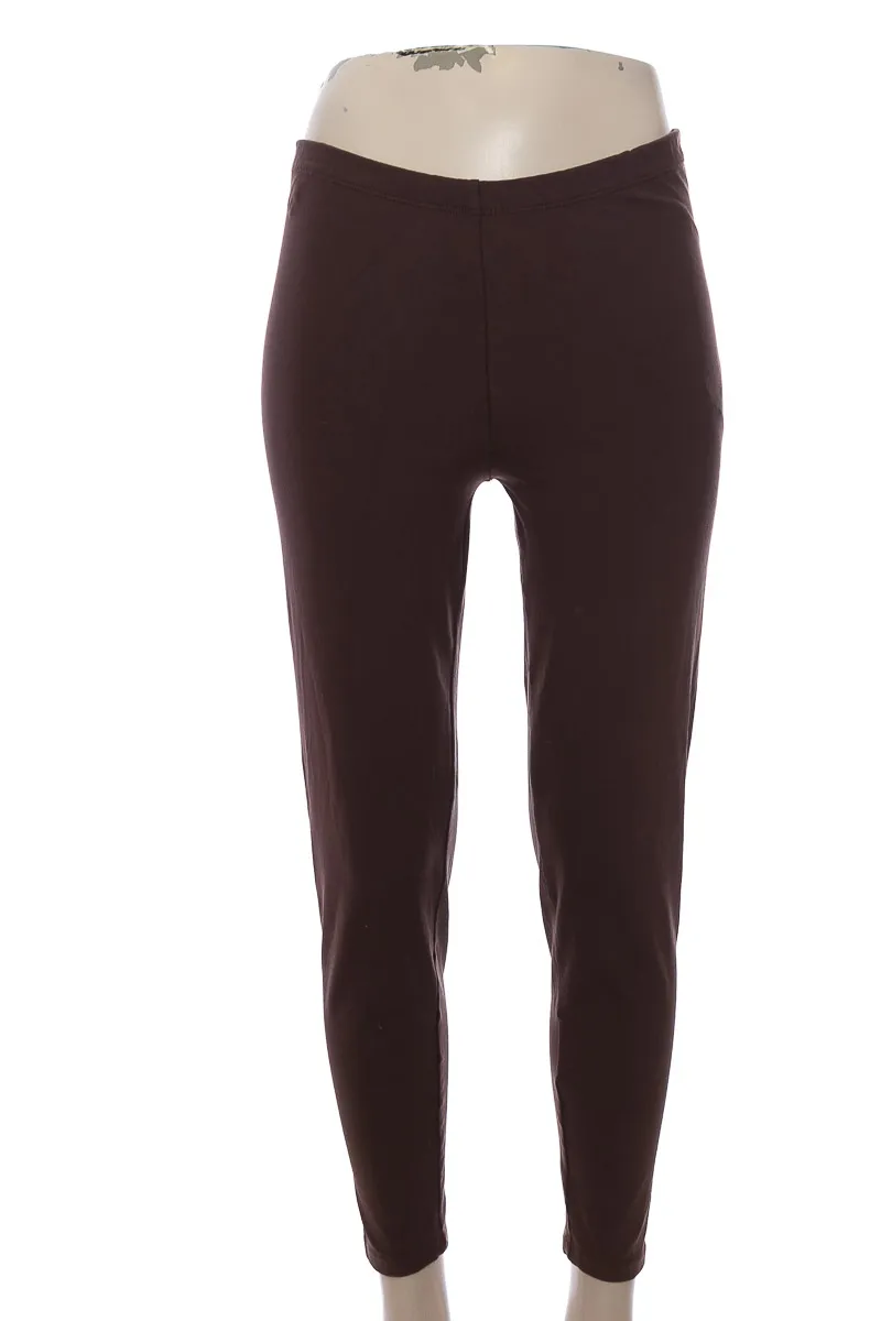 ROPA DEPORTIVA / SALIDA DE BAñO COLOR CAFé  V&AMP;G