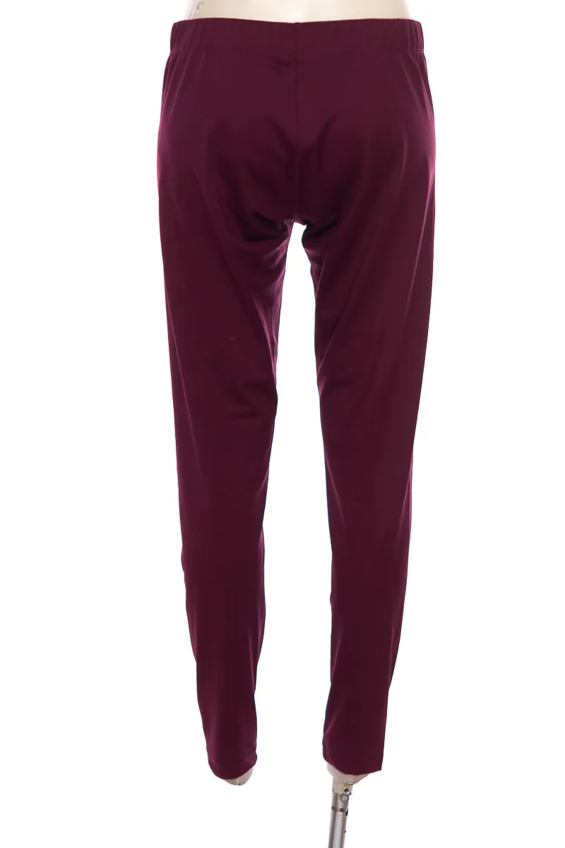 ROPA DEPORTIVA / SALIDA DE BAñO COLOR VINOTINTO  FACOL