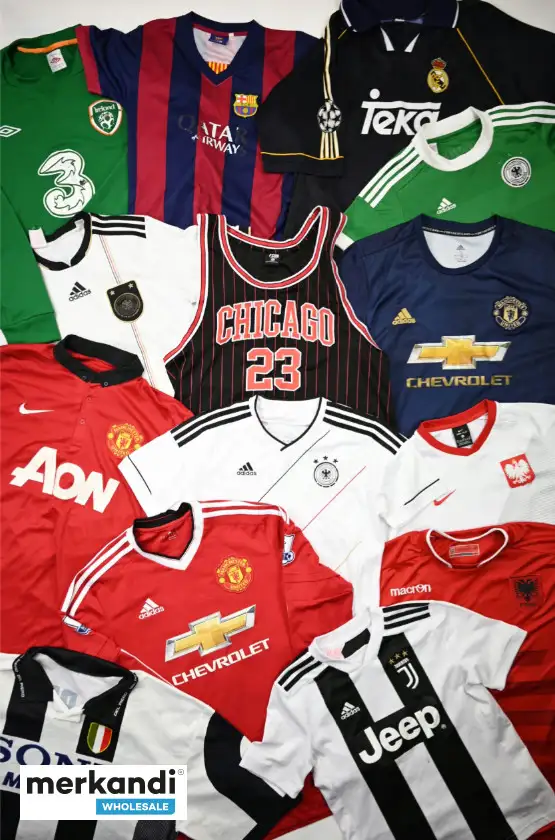Ropa deportiva usada, camisetas de fútbol deportivas al peso.