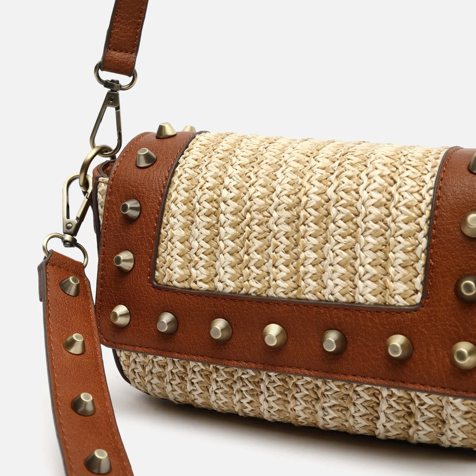 Sace bolso mini de hombro y bandolera efecto rafia con detalles metálicos