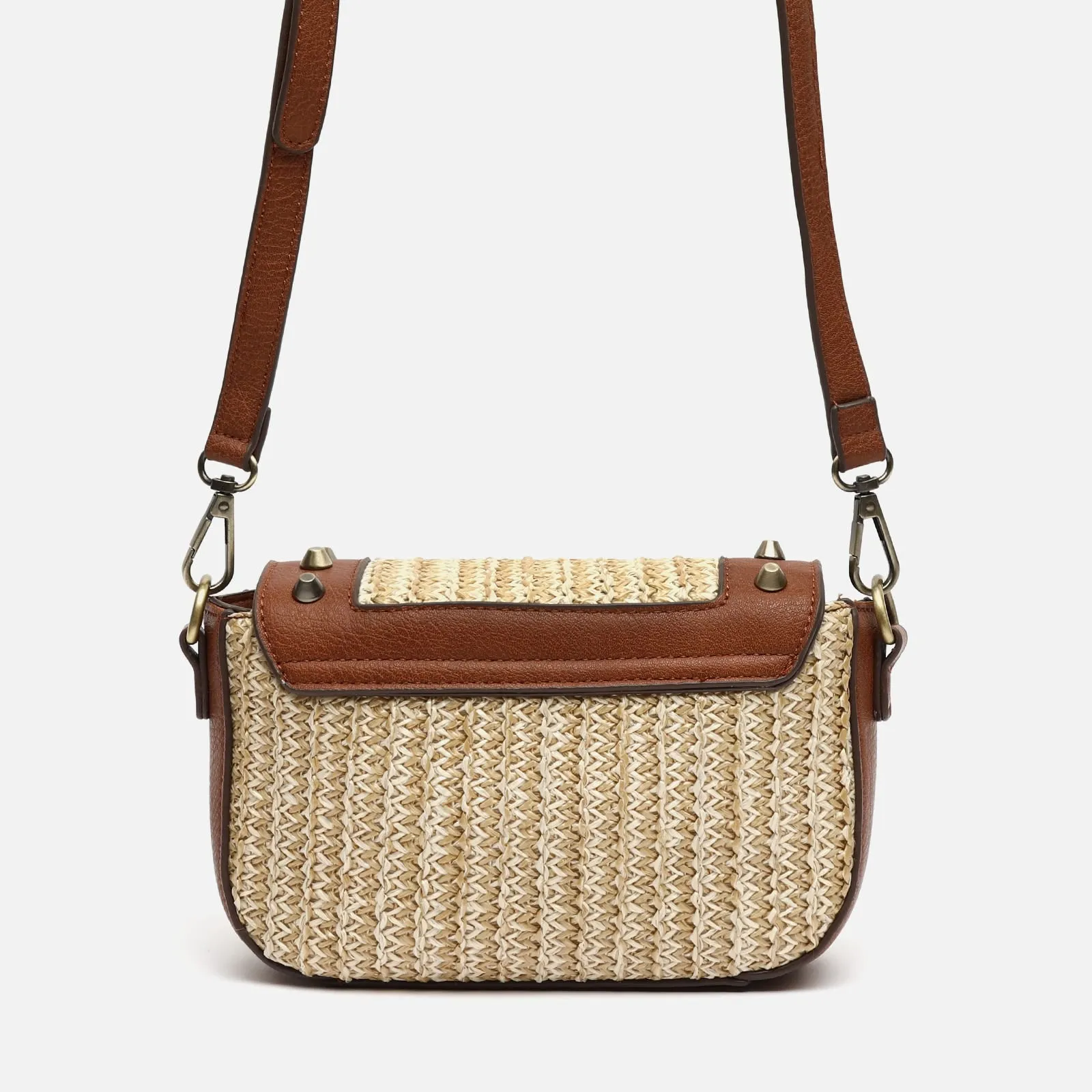 Sace bolso mini de hombro y bandolera efecto rafia con detalles metálicos