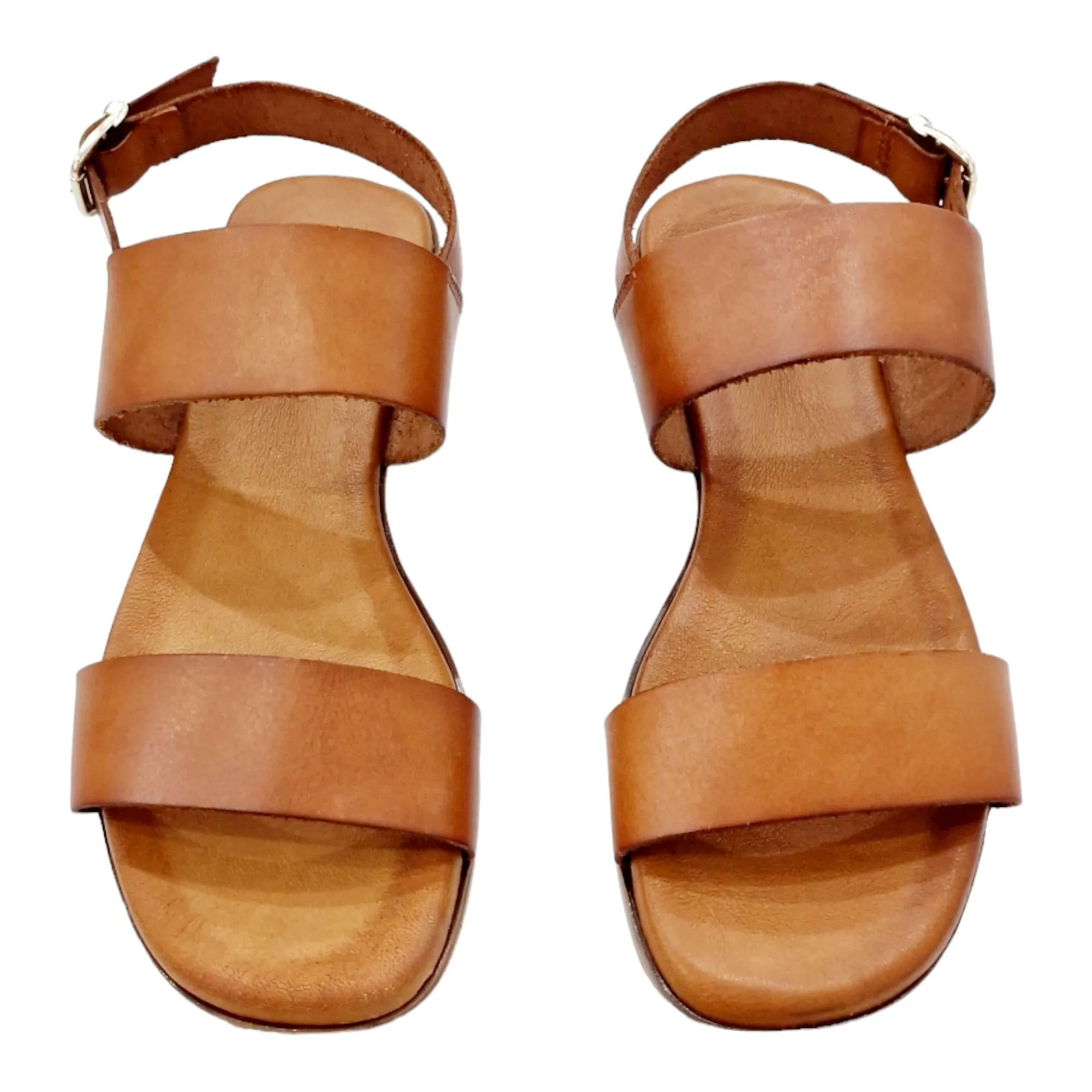 SANDALIAS MUJER PLANAS DOS TIRAS Y TALÓN CUERO CUERO