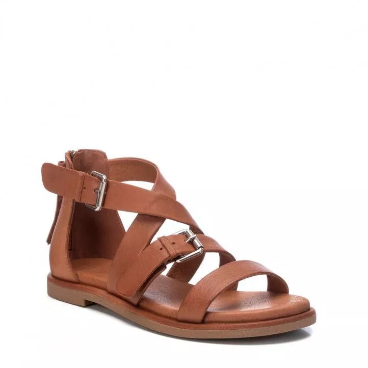Sandalias planas Carmela fabricada en piel de alta calidad
