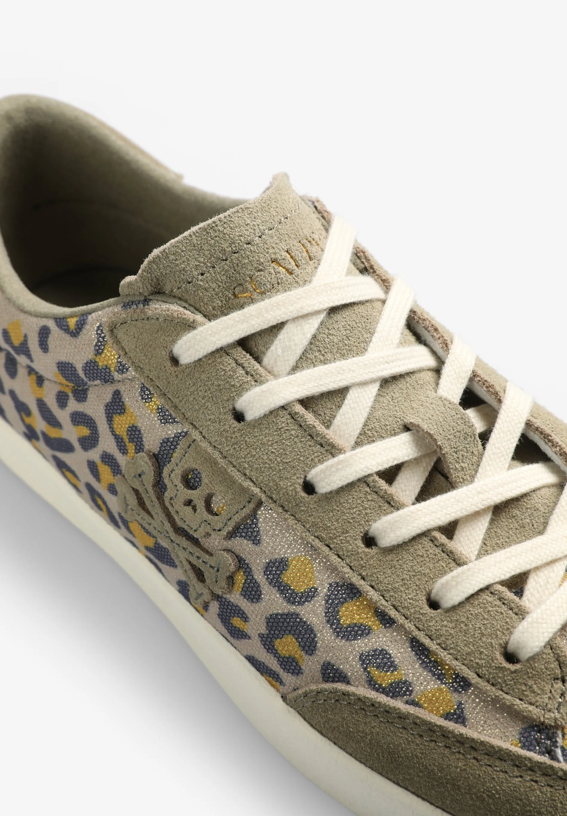 SNEAKERA BAJAS CALAVERA ANIMAL PRINT