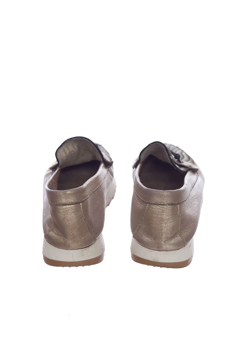 ZAPATOS COLOR DORADO  MARIOTT