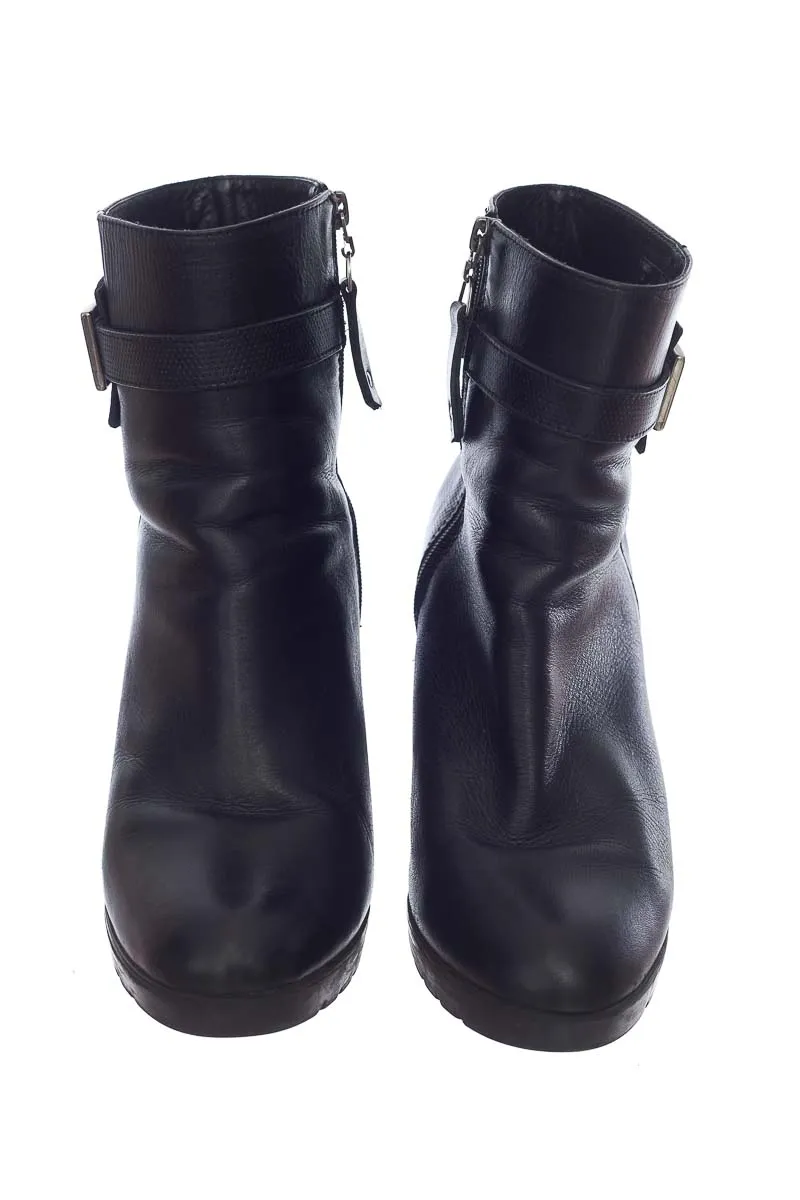 ZAPATOS COLOR NEGRO  BOSI
