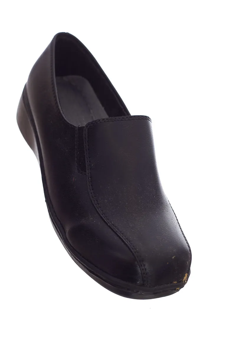 ZAPATOS COLOR NEGRO  CLOSEANDO