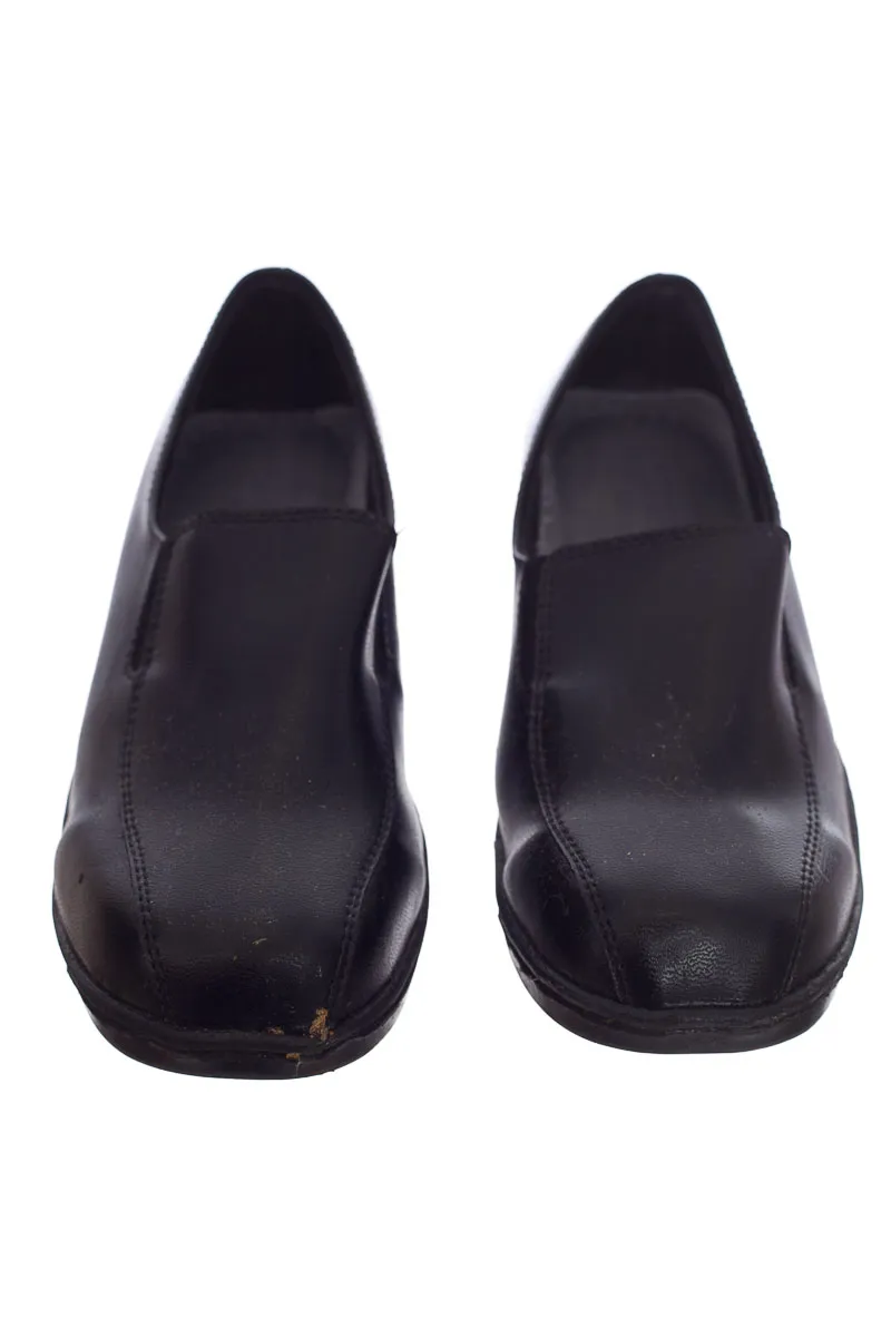ZAPATOS COLOR NEGRO  CLOSEANDO