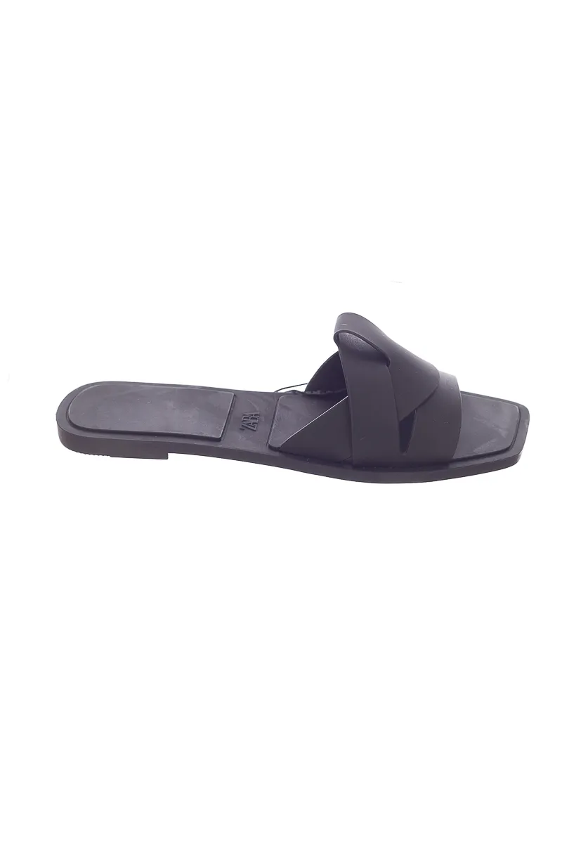 ZAPATOS COLOR NEGRO  ZARA
