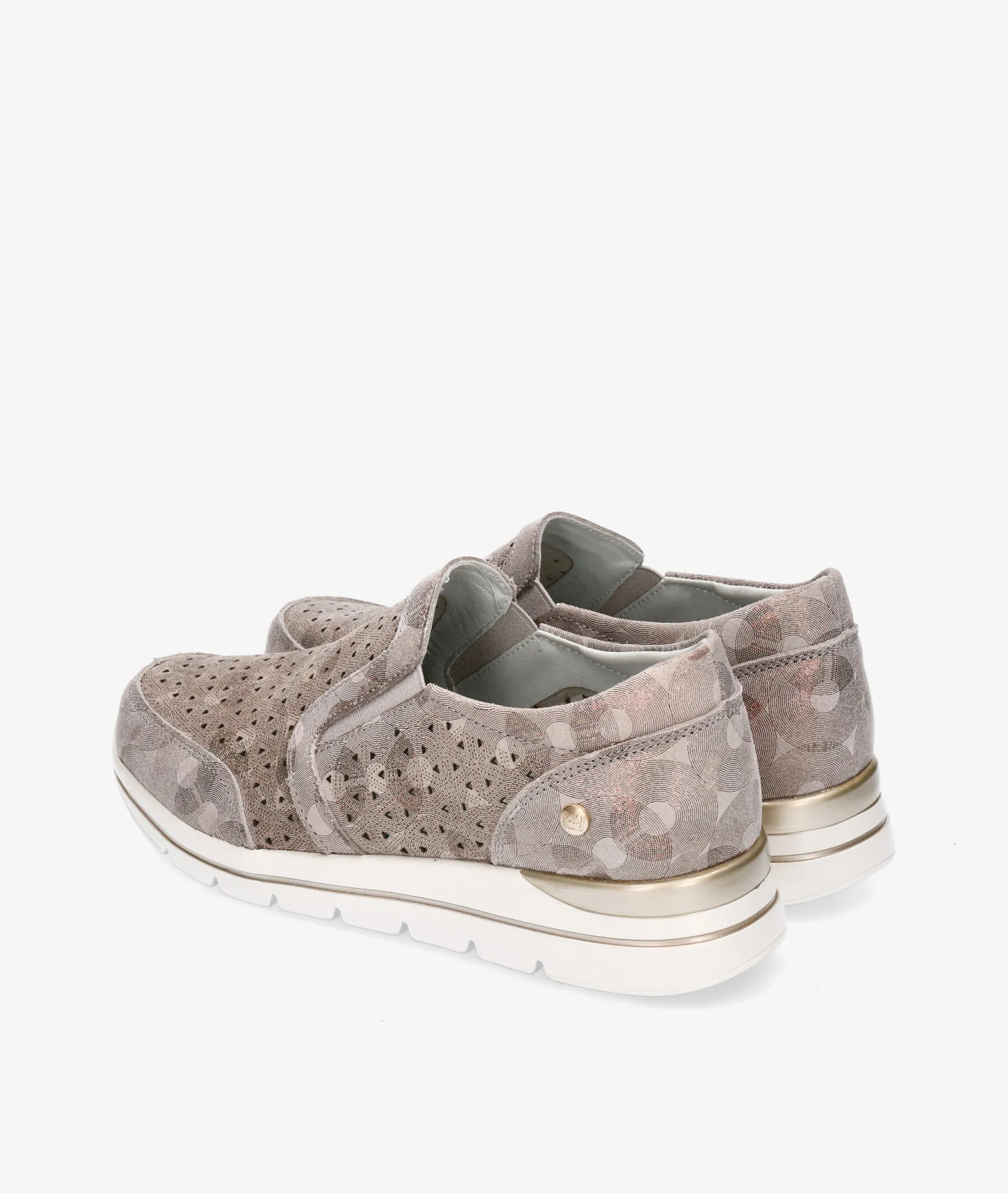 Zapatos de tacón bajo AMARPIES 26382 en topo