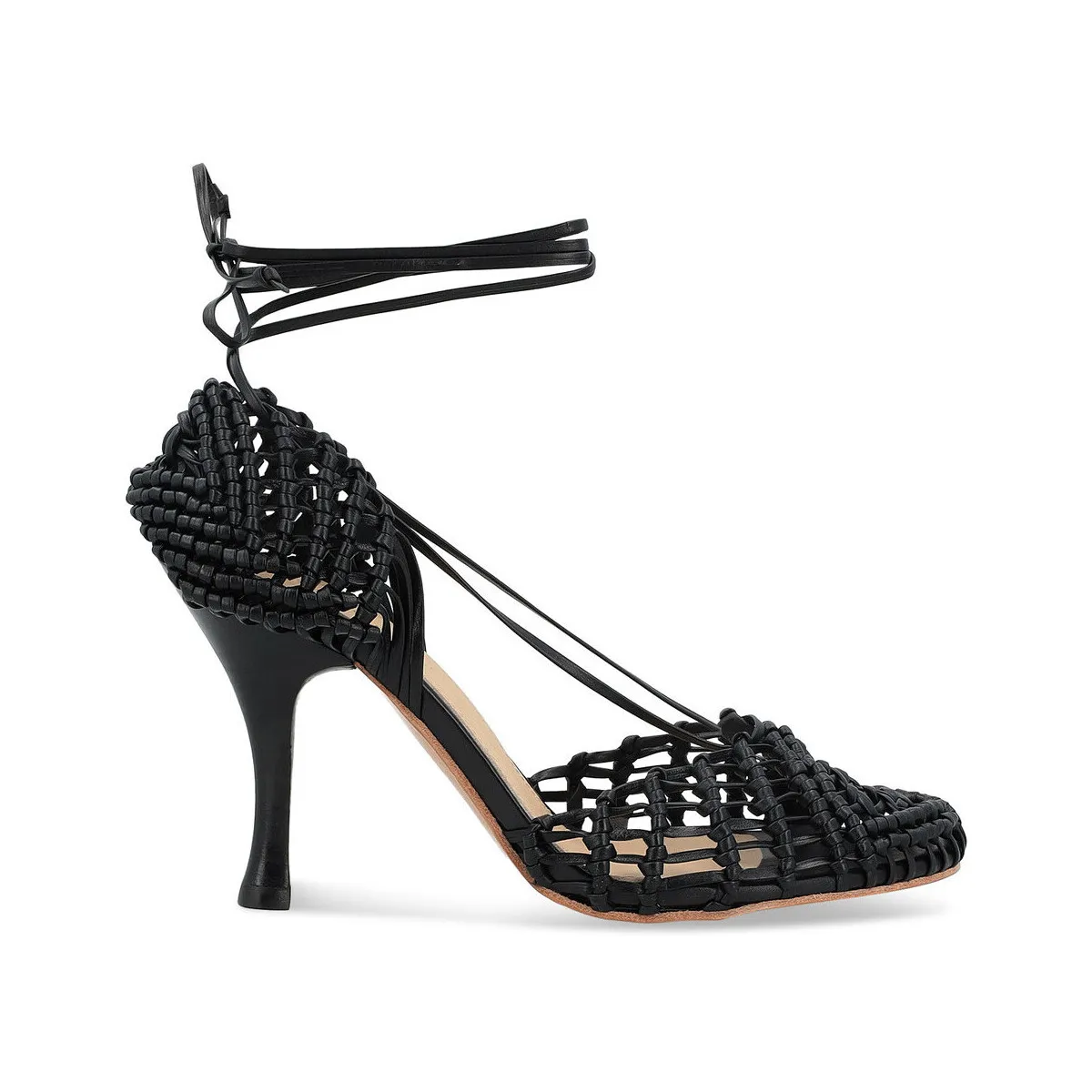 Zapatos de tacón Paloma Barcelo Chieko en tejido negro