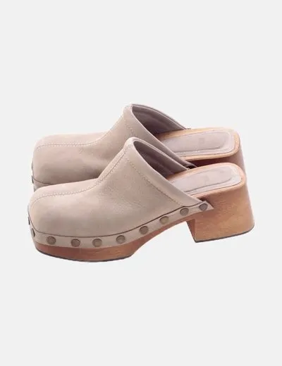 Zara Zueco gris casual